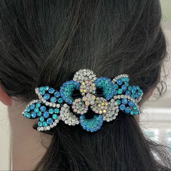Beautiful Multi Colored Blues Swarovski Crystals Barrette - Picture 3 of 7